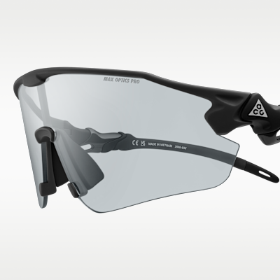 Nike ACG Vista Peak Photochromic Sunglasses. Nike LU